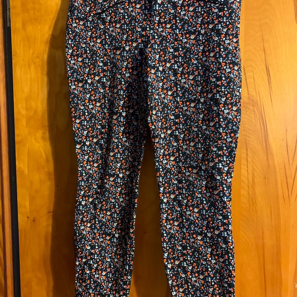 Gap Skinny Ankle Flower Print Pants